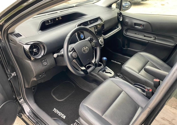 Toyota Prius cena 52999 przebieg: 69000, rok produkcji 2019 z Warszawa małe 562